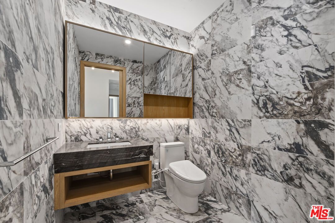Bathroom, Interior, Marble, Marble Walls
