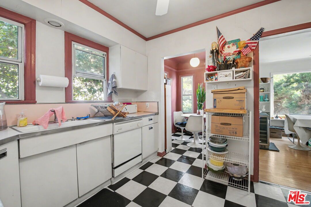 Interior, Kitchen, Wood Texture Flooring