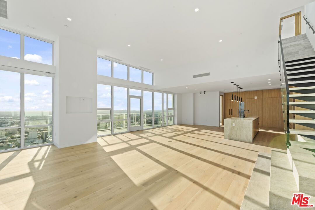 Interior, Pendant Lights, Recessed Lighting, Wood Texture Flooring