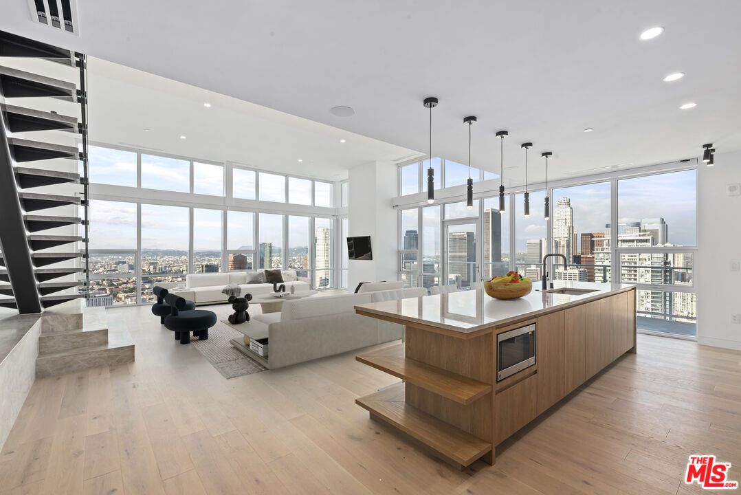 Dining room, Interior, Kitchen, Living room, Pendant Lights, Recessed Lighting, Wood Texture Flooring