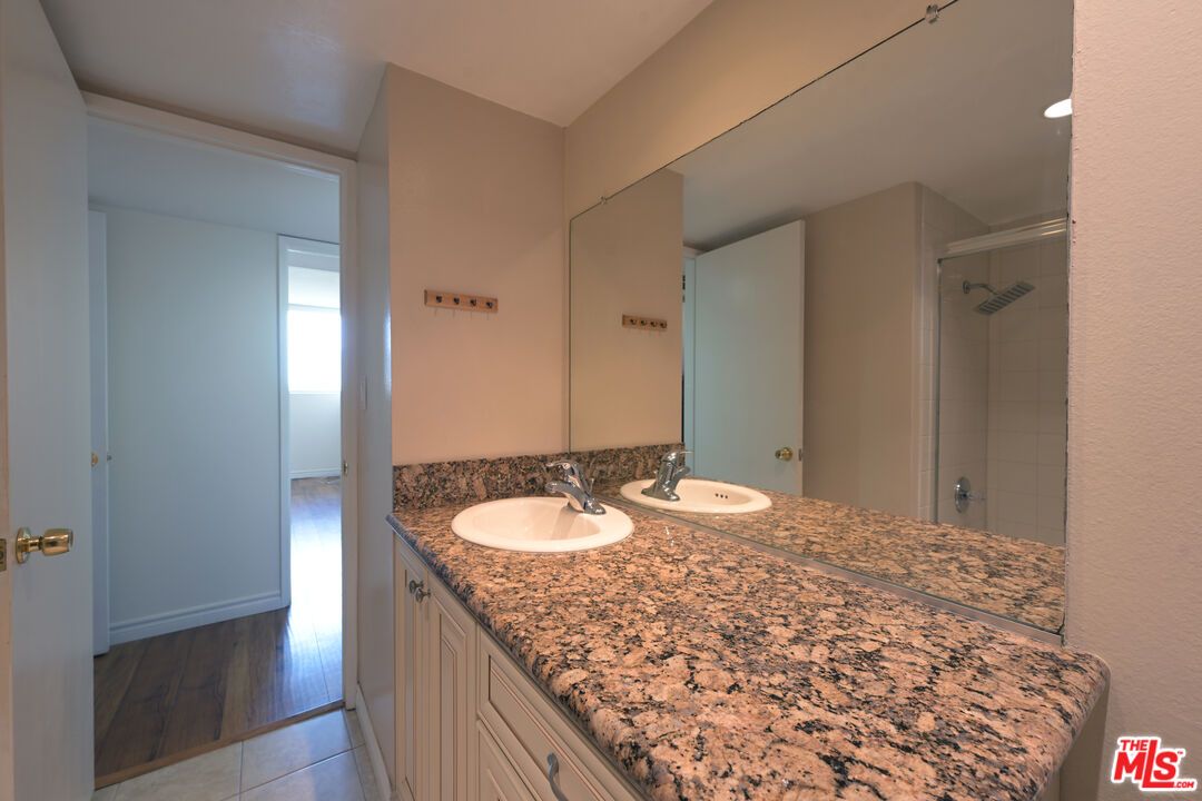 Bathroom, Dual Sink Vanities, Interior, Wood Texture Flooring