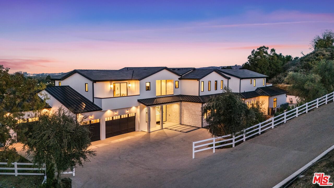 Attached, Backyard, Exterior, Facade, Farmhouse