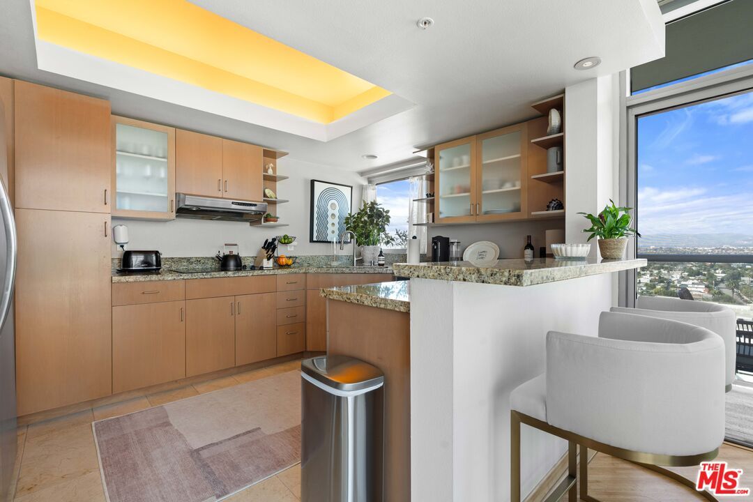 Interior, Kitchen, Recessed Lighting, Water