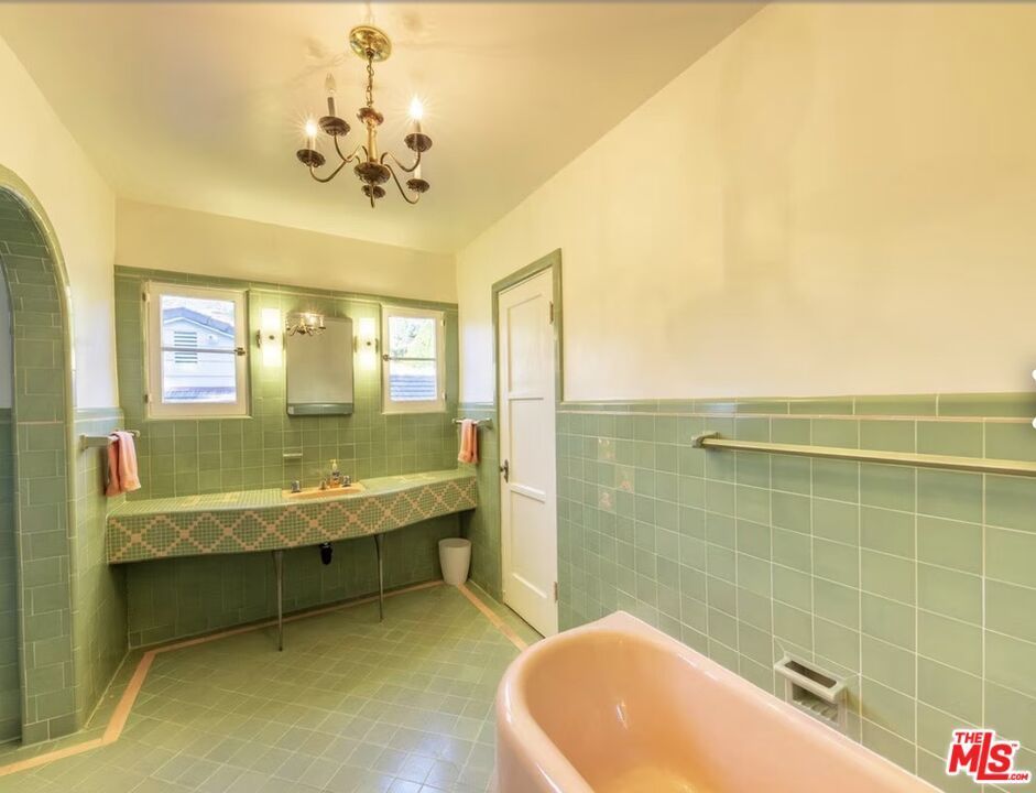 Bathroom, Chandelier, Interior