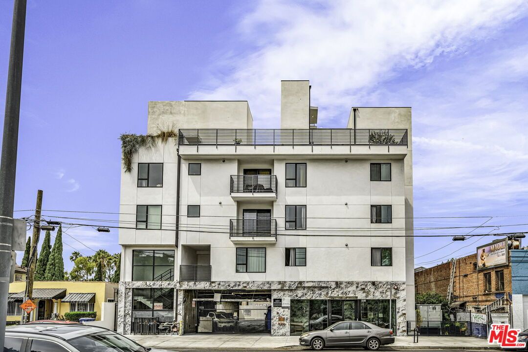 Exterior, Facade, Condo Building