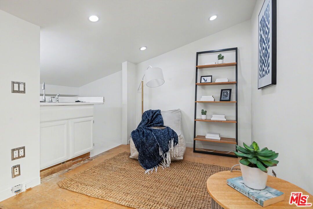 Interior, Recessed Lighting