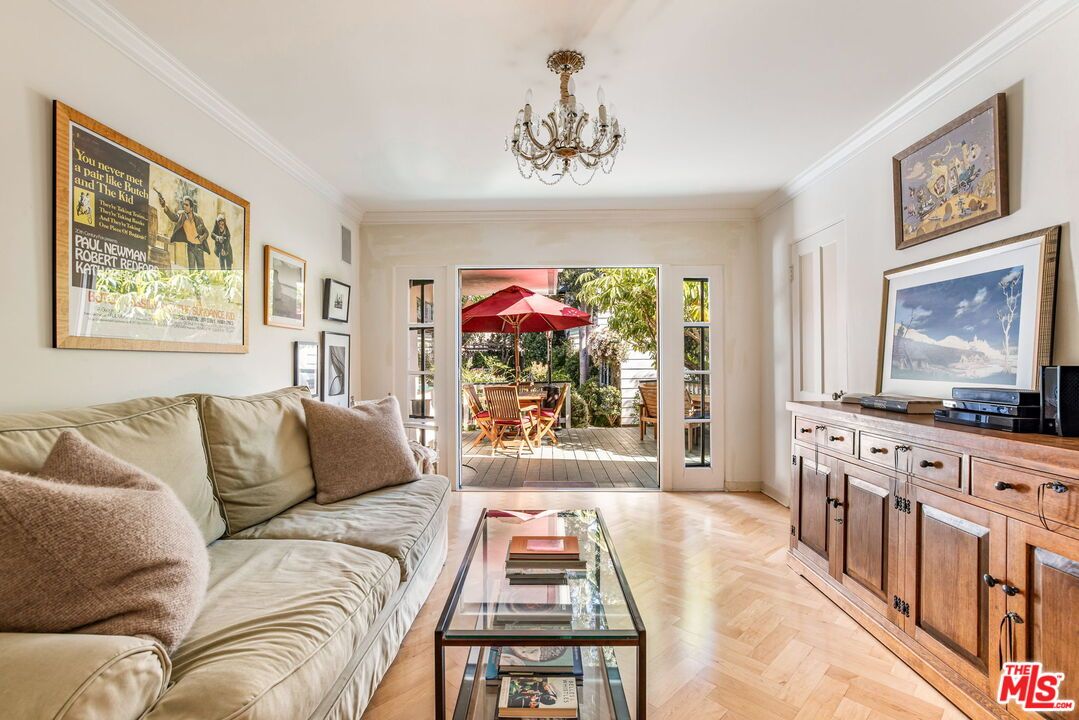 Chandelier, Interior, Living room, Wood Texture Flooring