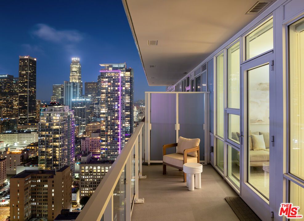 Exterior, Other, Skyline