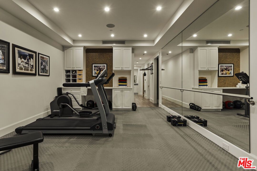 Fitness Equipment, Interior, Recessed Lighting