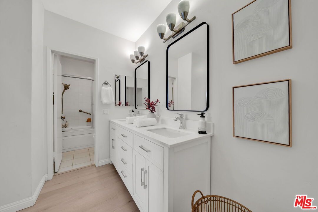 Bathroom, Dual Sink Vanities, Interior, Wood Texture Flooring