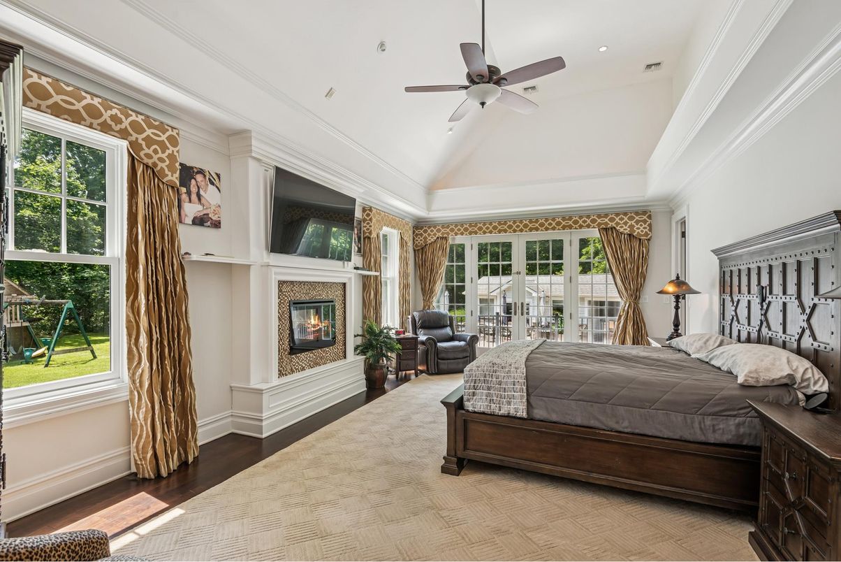 Bedroom, Fireplace, Interior, Recessed Lighting, Wood Texture Flooring