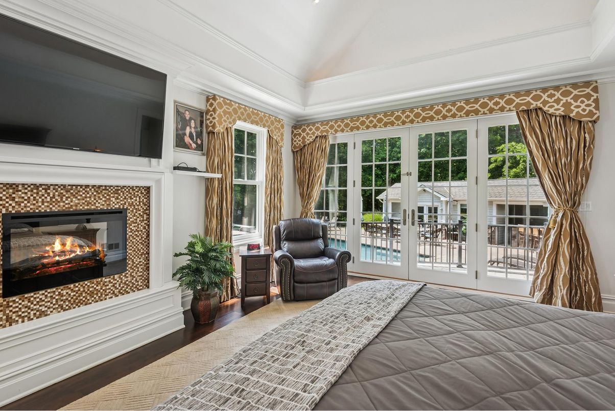 Bedroom, Fireplace, Interior, Wood Texture Flooring