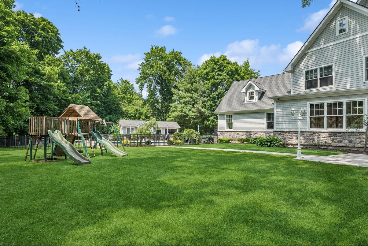Backyard, Exterior, Playground