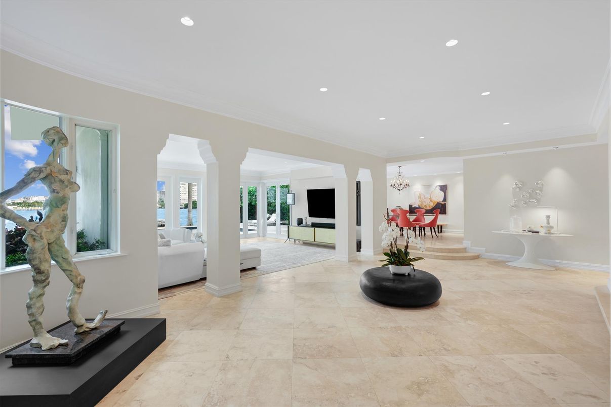 Chandelier, Dining room, Interior, Living room, Recessed Lighting