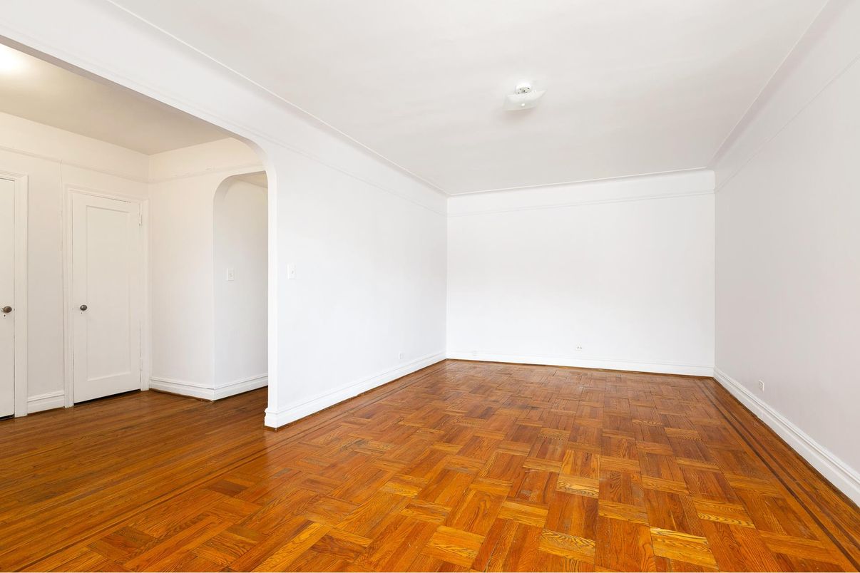 DE Listing image placeholder