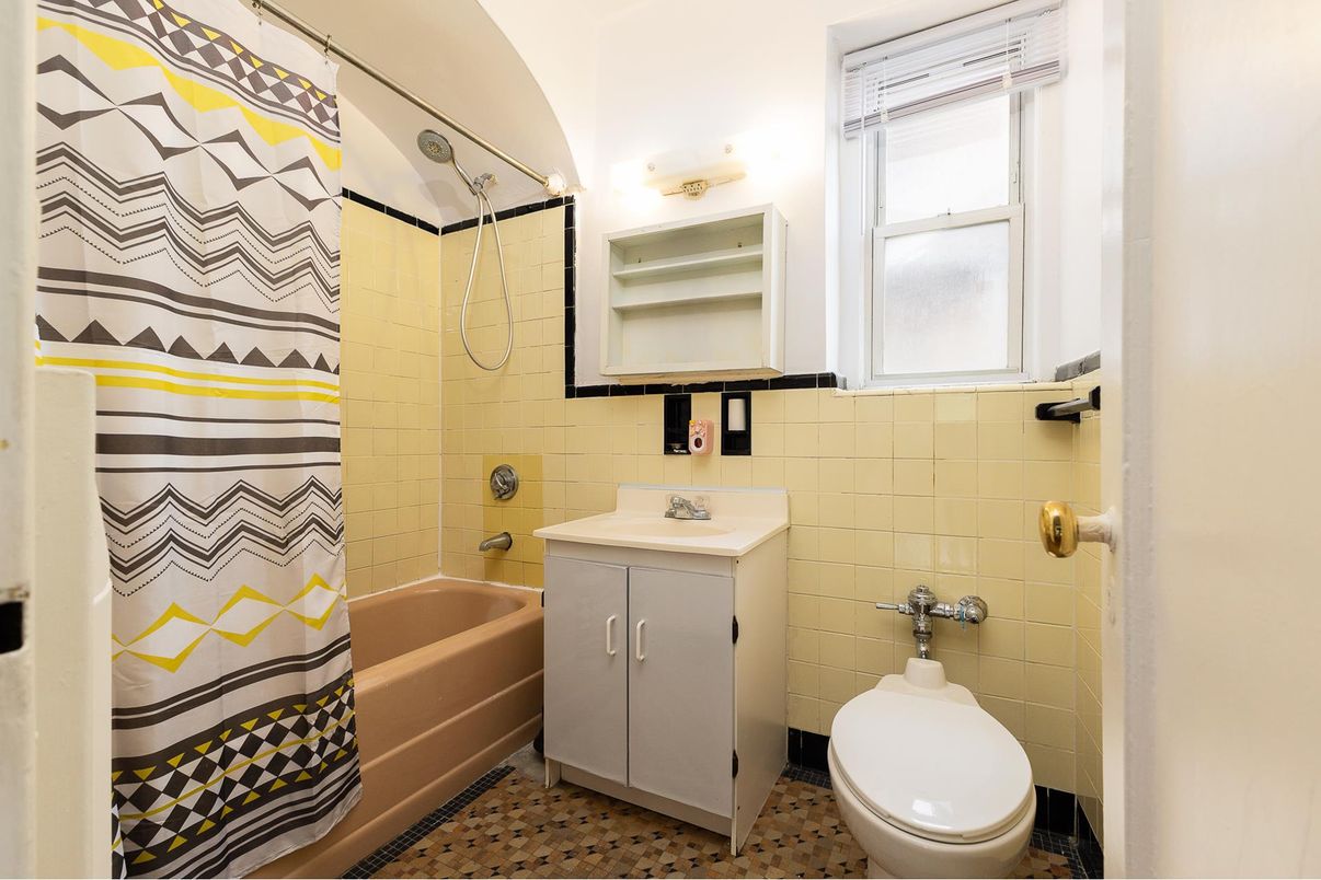 DE Listing image placeholder