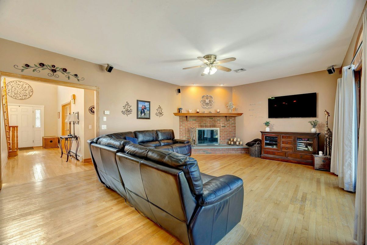 DE Listing image placeholder