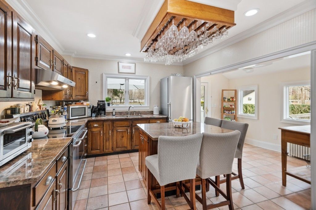 Chandelier, Interior, Kitchen, Recessed Lighting, Stainless Steel Appliances