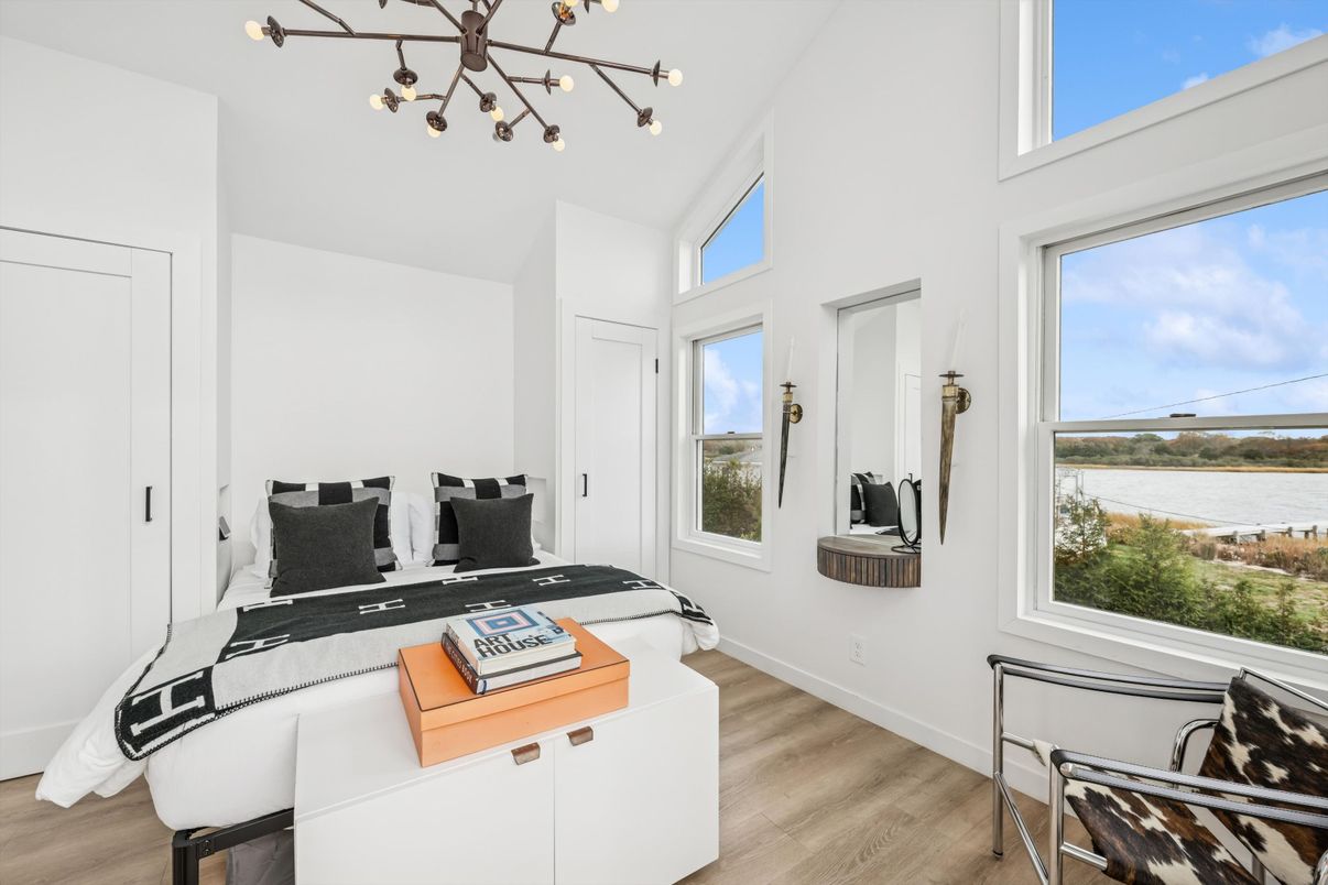 Bedroom, Interior, Water, Wood Texture Flooring