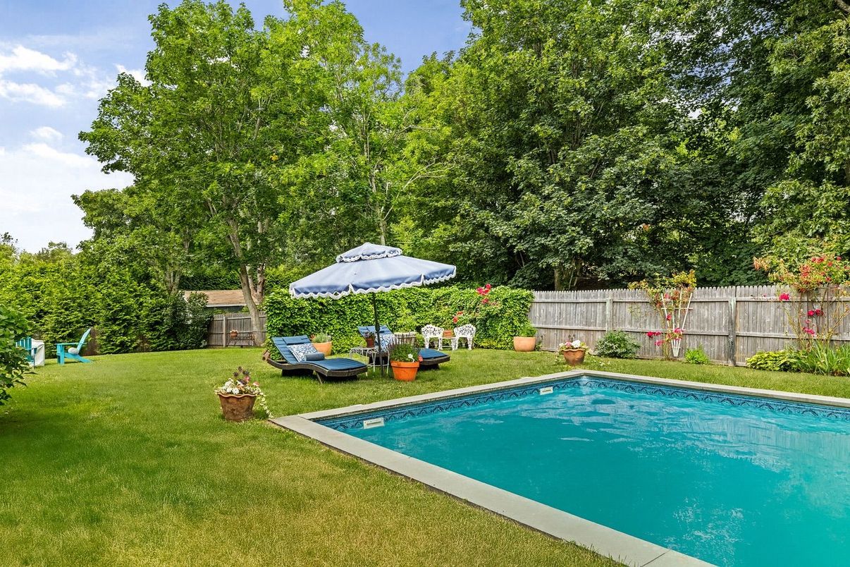 Backyard, Exterior, Pool