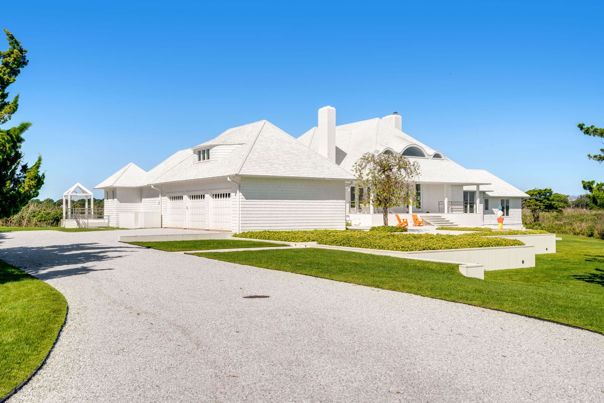 Attached, Backyard, Exterior, Facade, Farmhouse