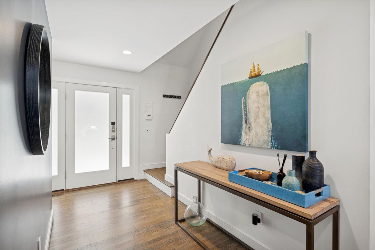 Interior, Recessed Lighting, Wood Texture Flooring