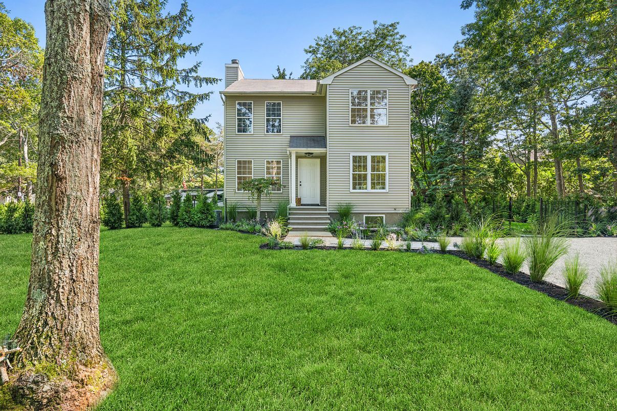 Backyard, Exterior, Facade, Farmhouse