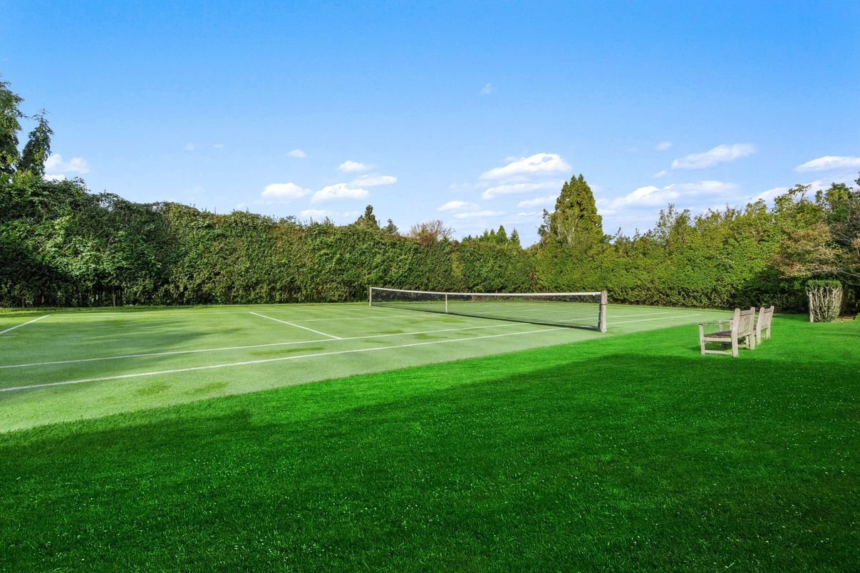 Exterior, Tennis Courts