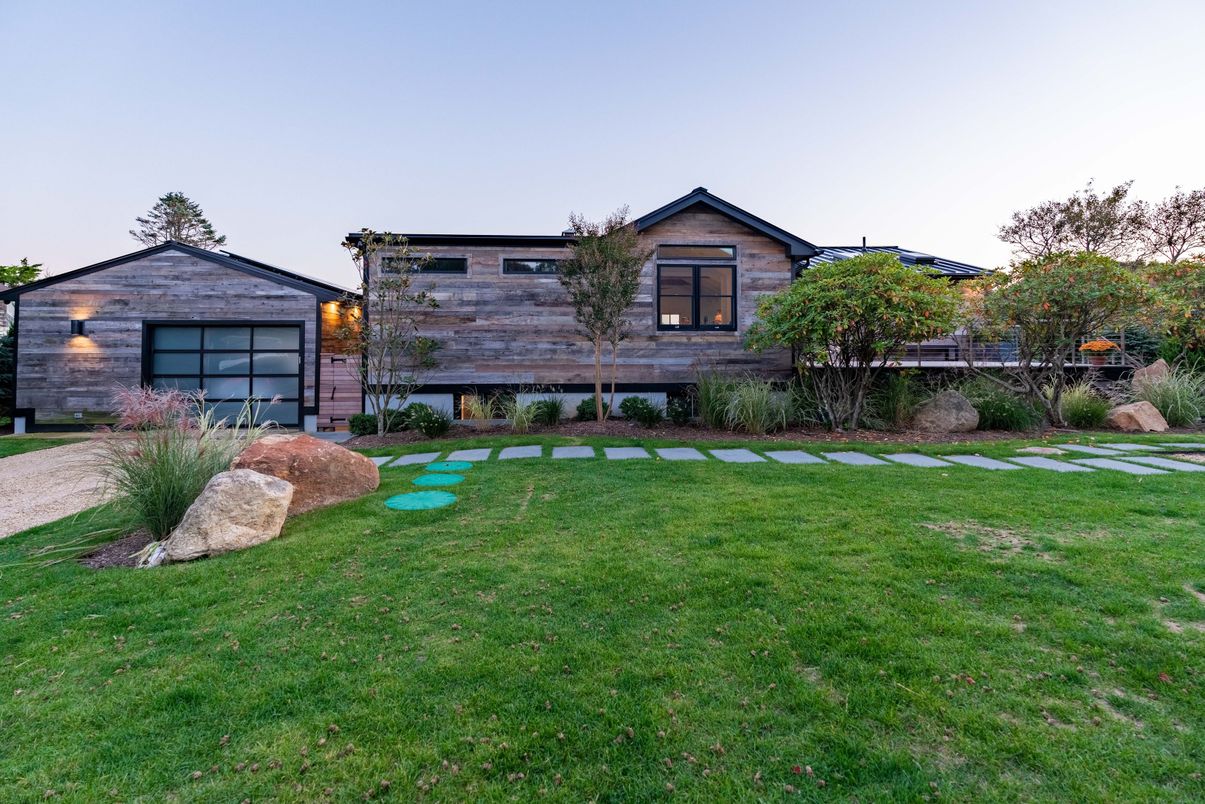 Backyard, Detached Garage, Exterior