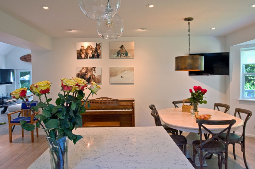 Dining room, Interior, Pendant Lights, Recessed Lighting, Wood Texture Flooring