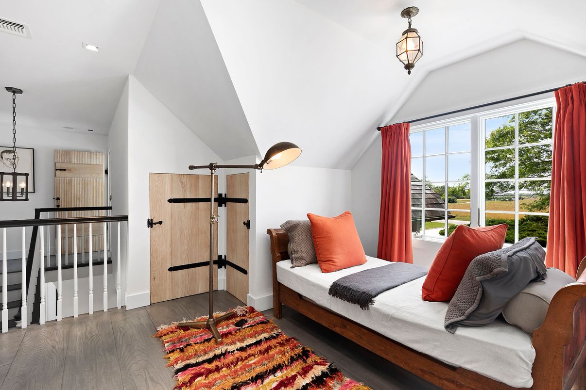 Bedroom, Interior, Pendant Lights, Recessed Lighting, Wood Texture Flooring
