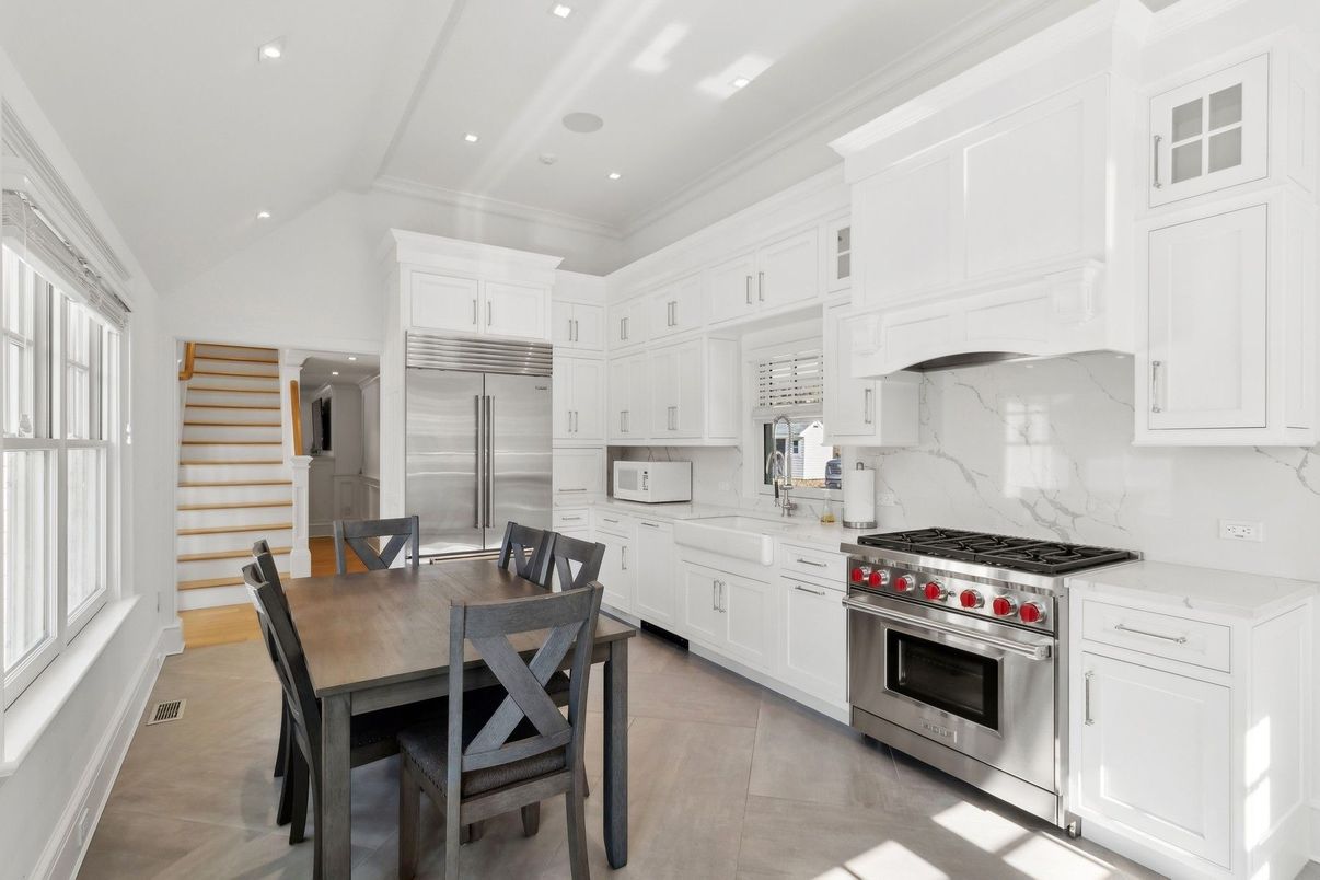 Dining room, Interior, Kitchen, Recessed Lighting, Stainless Steel Appliances