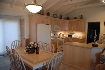 Dining room, Interior, Kitchen, Pendant Lights, Tile Countertops