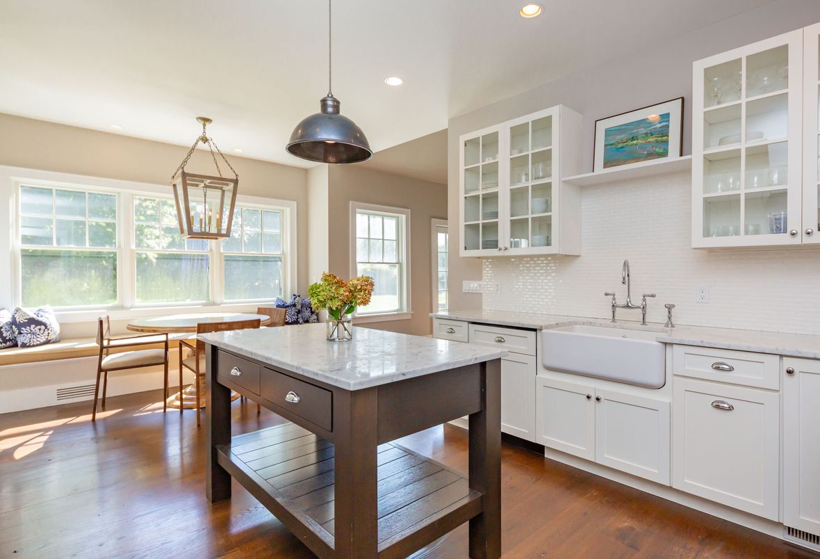 Dining room, Interior, Kitchen, Pendant Lights, Recessed Lighting, Wood Texture Flooring