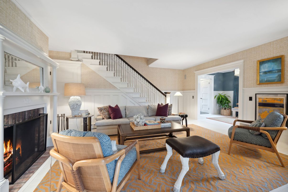 Fireplace, Interior, Living room