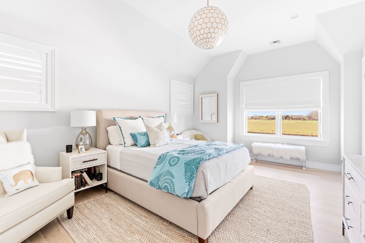 Bedroom, Interior, Water, Wood Texture Flooring