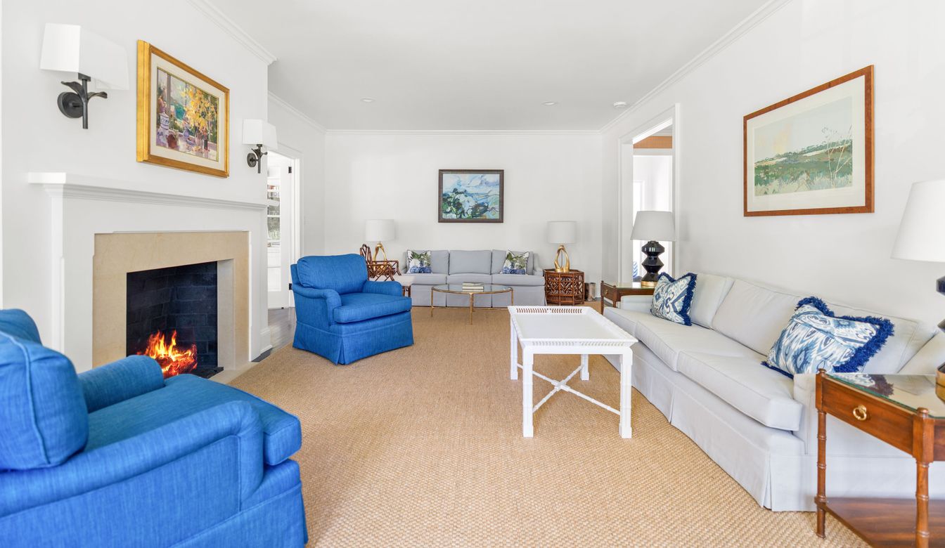 Fireplace, Interior, Living room