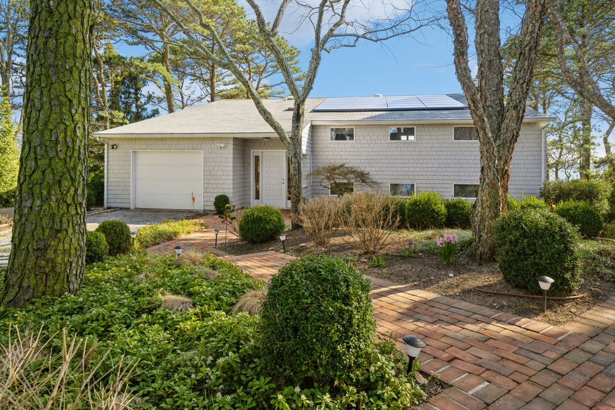 Attached, Exterior, Facade, Solar Panels, Ranch