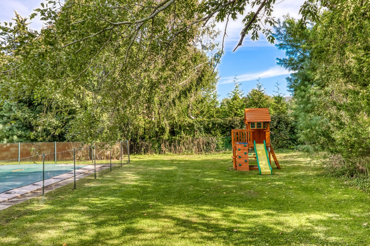 Backyard, Exterior, Playground, Tennis Courts