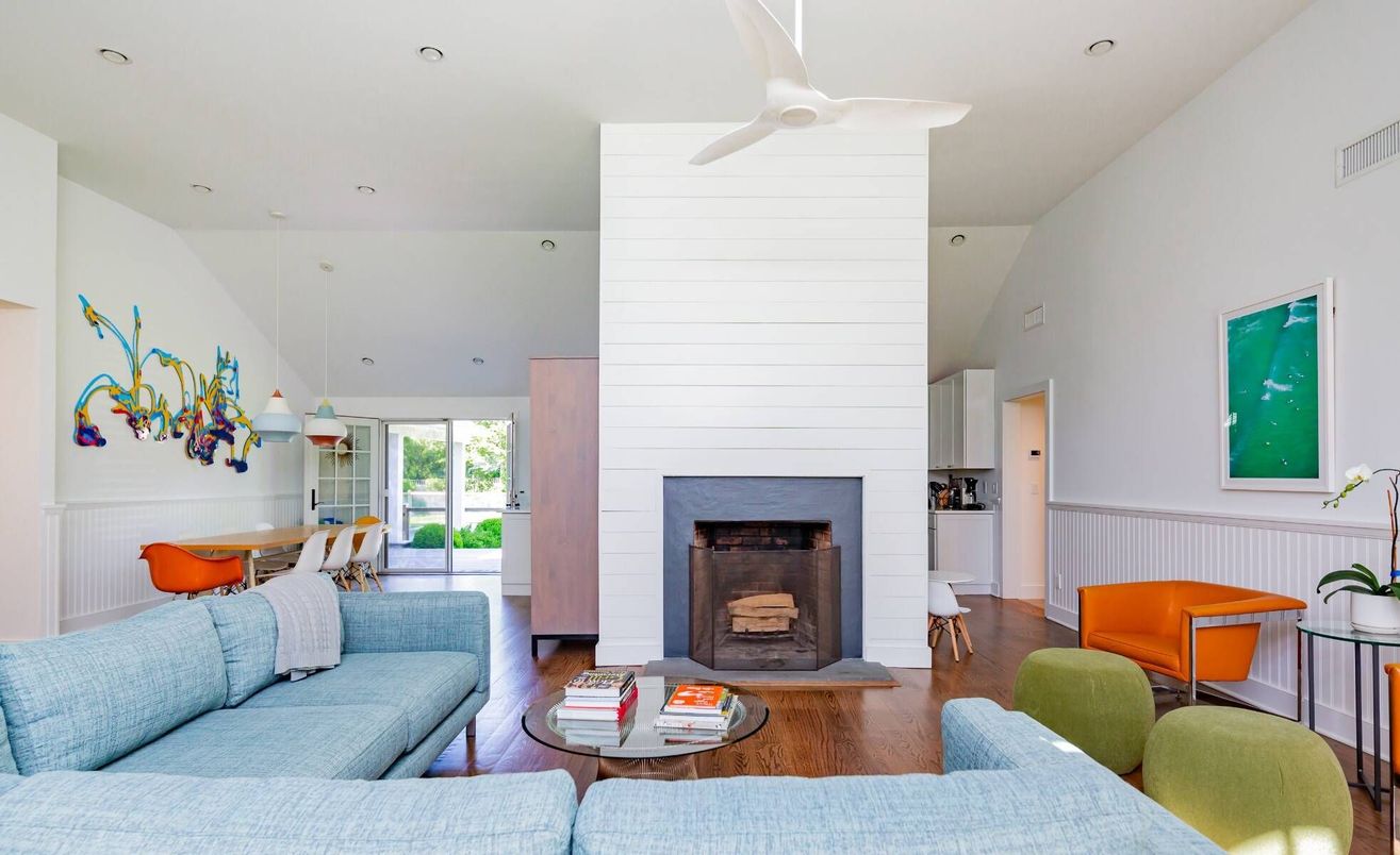 Fireplace, Interior, Living room, Pendant Lights, Recessed Lighting, Wood Texture Flooring