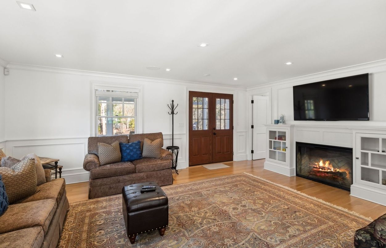 Fireplace, Interior, Living room, Recessed Lighting, Wood Texture Flooring