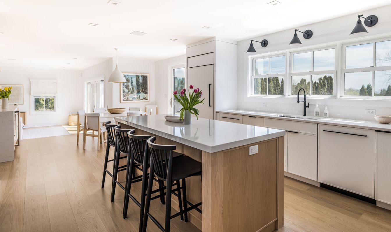 Dining room, Interior, Kitchen, Pendant Lights, Recessed Lighting, Wood Texture Flooring