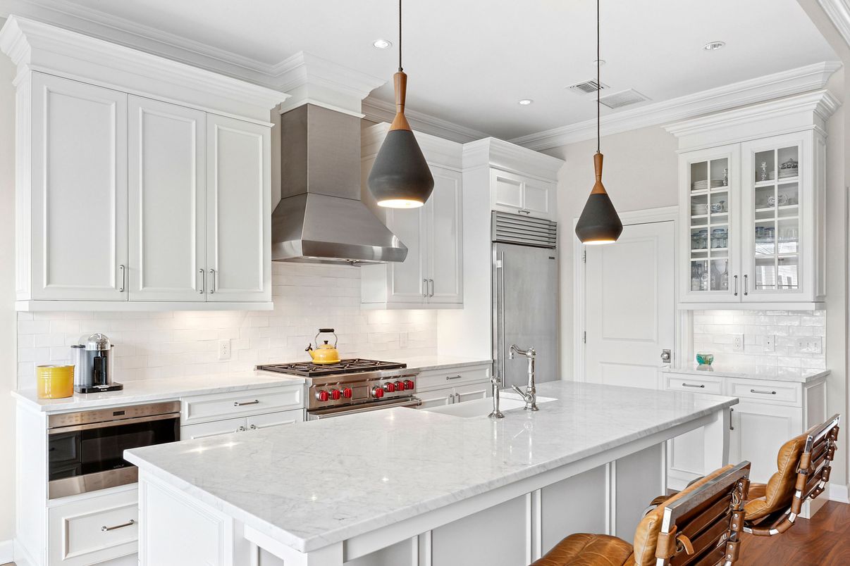 Interior, Kitchen, Pendant Lights, Recessed Lighting, Stainless Steel Appliances