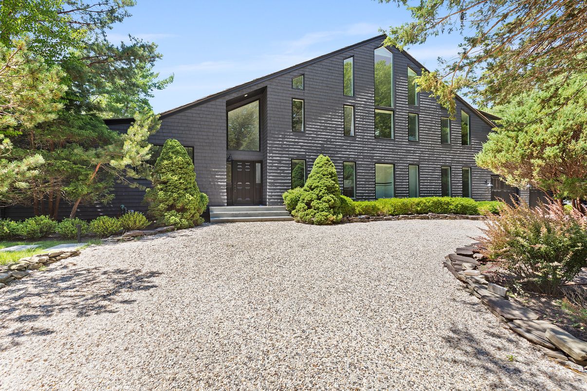 Exterior, Facade, Condo Building