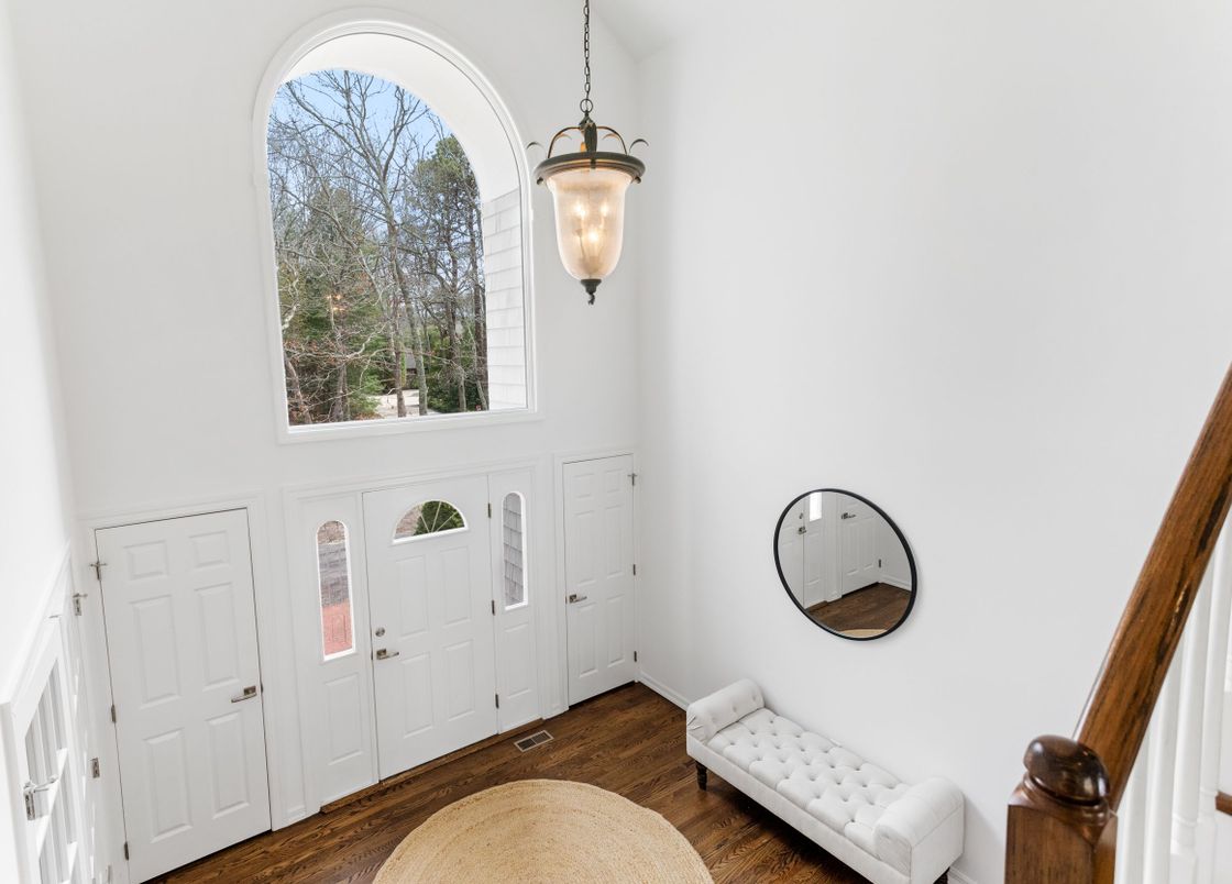Interior, Pendant Lights, Wood Texture Flooring