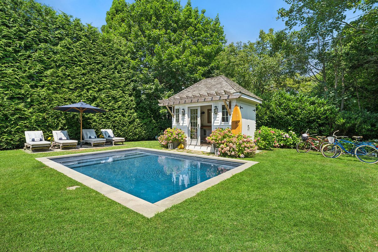 Backyard, Exterior, Pool