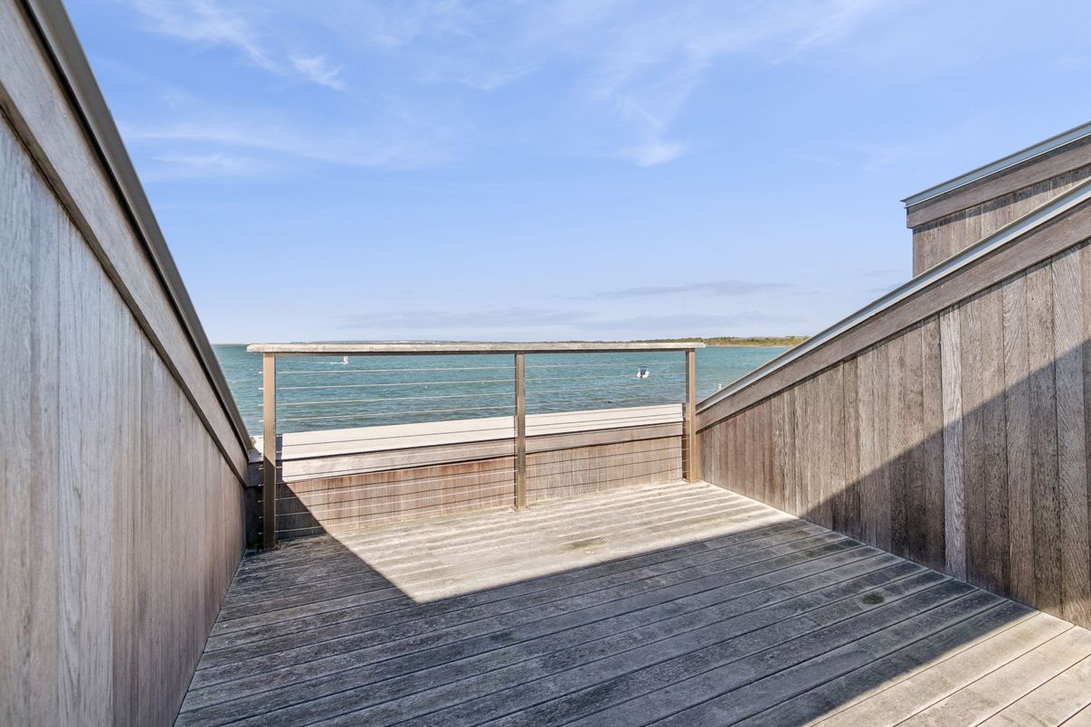 Exterior, Water