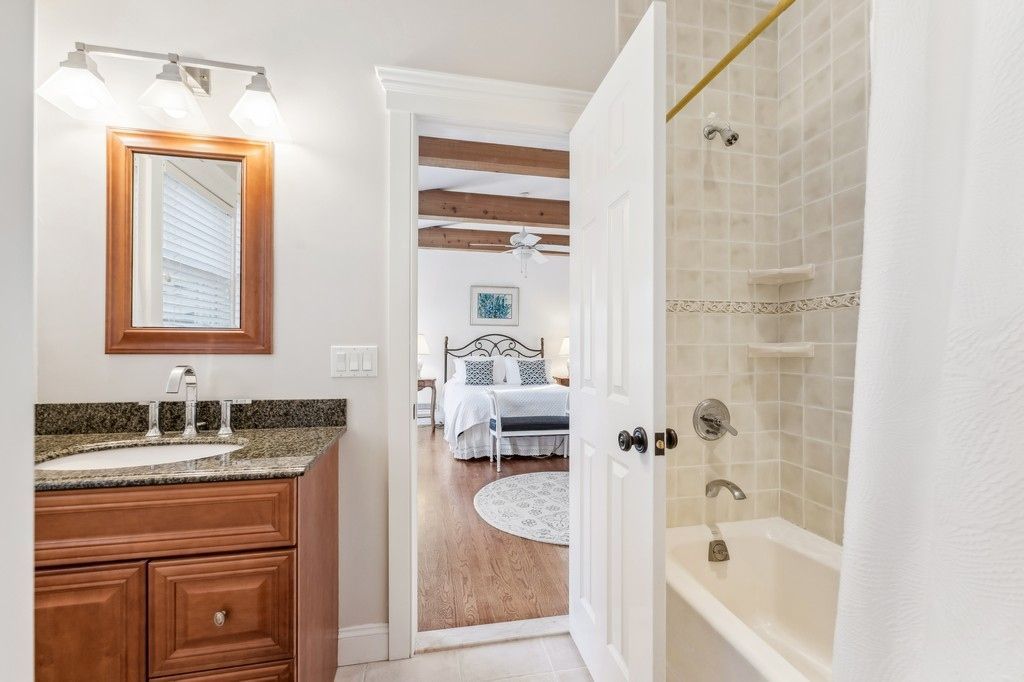 Bathroom, Bedroom, Interior, Wooden Beams, Wood Texture Flooring