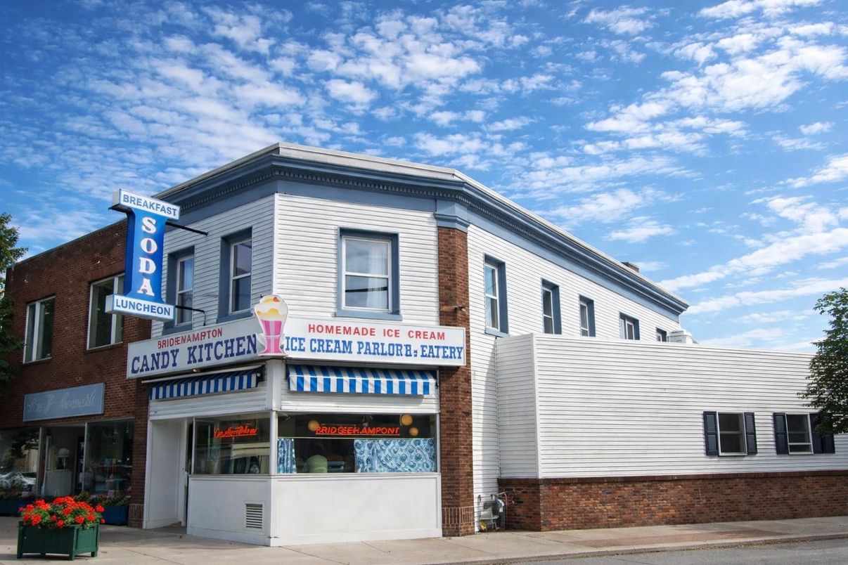 Exterior, Facade, Brick Facade, Rowhouse