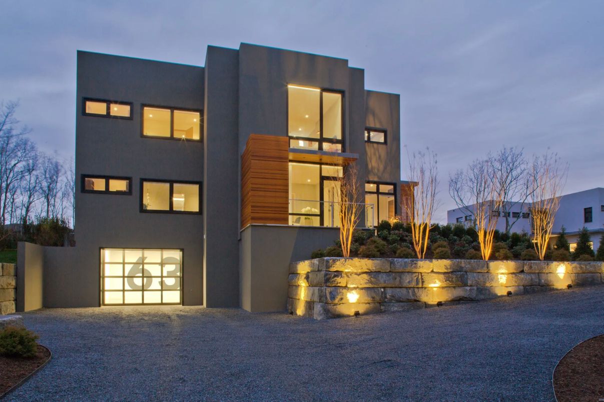 Attached, Backyard, Exterior, Facade, Modern